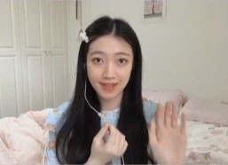 娱乐吃瓜酱扮演英语老师,From Gossip to Grammar: The Unexpected Journey of an English Teacher in the World of Entertainment